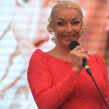 Волочкова раскрыла личность любовника, с которым отправляется на Мальдивы