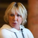 Лицо сжегшего кожу сына Елены Яковлевой сильно изменилось