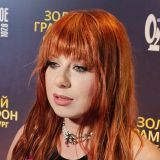 Угрожал взорвать самолет: жизнь Савичевой оказалась под угрозой из-за пьяного дебошира