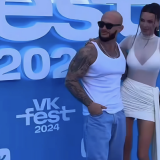 Прямо на публике: фото Самойловой на носилках попало в Сеть