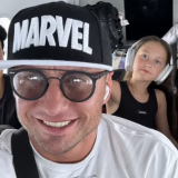 Отказавшийся платить алименты Прилучный забрал детей у Муцениеце и улетел из России