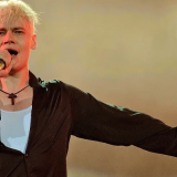 SHAMAN резко подорожал в разы на фоне затишья в карьере оскандалившейся Бузовой