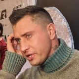 Павел Прилучный предъявил публике взрослого сына