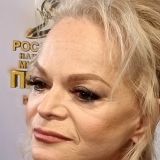 Долина призналась в проблемах с голосовыми связками: Ужас