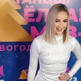 Бузова попрощалась с родными и покинула Россию