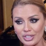 Альпинизм и большие игрушки: необычные хобби наших знаменитостей