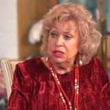 75-летняя Поргина откровенно рассказала об ожидании встречи с Караченцовым