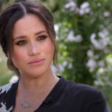 Нарядившаяся Меган Маркл вышла в свет без мужа и с другим мужчиной