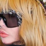 Зверева напоили в бутике и впарили поддельную брендовую сумку за большие деньги