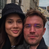 Петров откровенно рассказал о тяжелом периоде борьбы с травлей жены после свадьбы