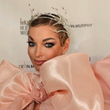 Столкнувшаяся с финансовыми проблемами Волочкова вынуждена прекратить важную деятельность