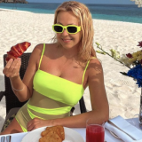 Рудковская заявила о серьезных проблемах у известного певца из-за пошлой выходки его жены