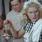 Тест: какими блюдами кормили друг друга герои советских фильмов?