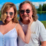 Николаев и Проскурякова принимают поздравления в связи с важным событием