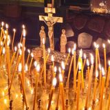 Черный от горя Киркорова расплакался у гроба отца