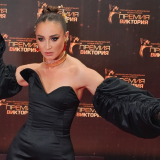 Бузова отреагировала на сообщения о своей беременности: Нужно помогать организму