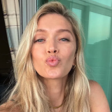 Разведенной Брежневой сделали предложение прямо во время выступления на сцене