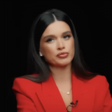 На фоне известия о новом увлечении жениха Бородина покинула Россию