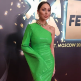 Обвиненная в злоупотреблении пластикой Алсу сделала заявление: Маленький шовчик