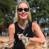 Муж срочно увез разбившую лицо о кафельный пол Летучую в больницу