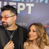 Чумаков променял жену на поклонниц: Верните моего мужа