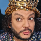 Собчак показала почерневшую руку Киркорова после срочной госпитализации