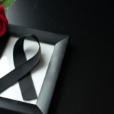 Ушел выдающийся российский актер, режиссер и сценарист: страна потеряла заметную фигуру в мире искусства