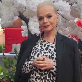 Зазнавшаяся после успешного выступления Долина 