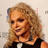 Нежелающая отдавать ключи от квартиры Долина нашла приют вдали от родины