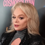 Отказавшаяся покидать квартиру по решению суда Долина довела до радикальных действий