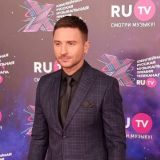 Скандал на федеральном ТВ: Лазарев жестко осадил дерзких музыкантов, заступившись за честь Надежды Бабкиной