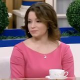 Дочь Сябитовой обнажилась перед хейтерами: спустила штаны и показала трусы
