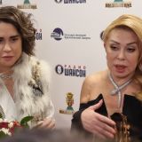 Успенская сосватала дочь за молоденького кавалера: Помолвку устроили прямо в гримерке